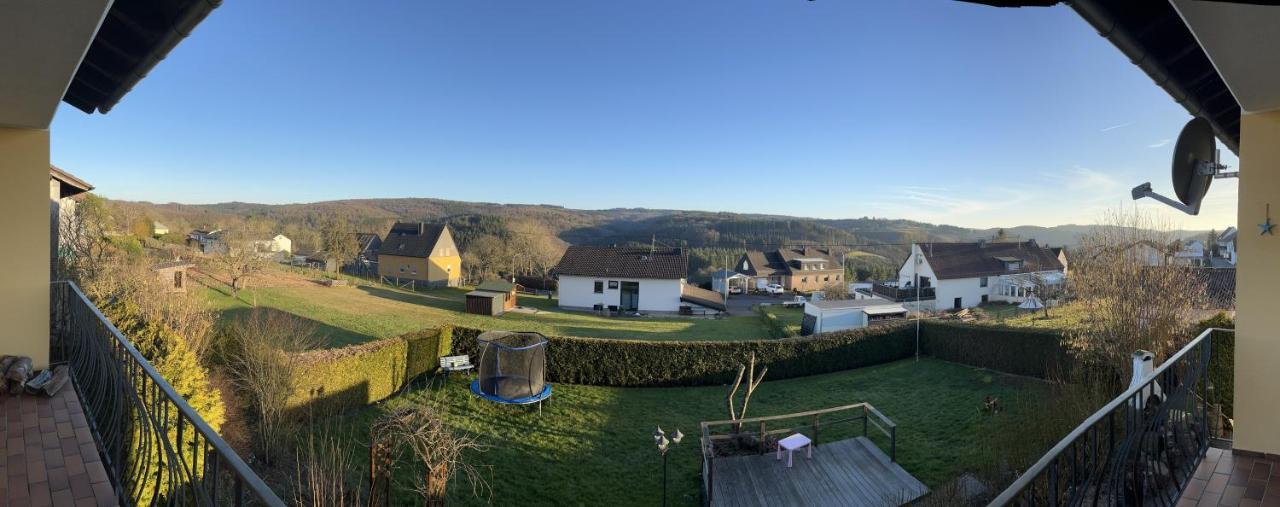 Wohnung Mit Panoramablick Gerolstein Eksteriør billede